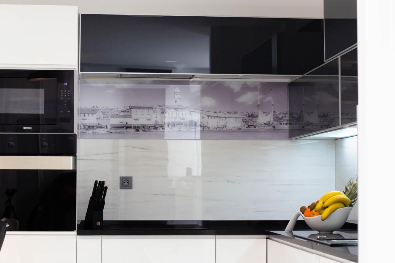Apartman Paola Vrh  Exteriör bild