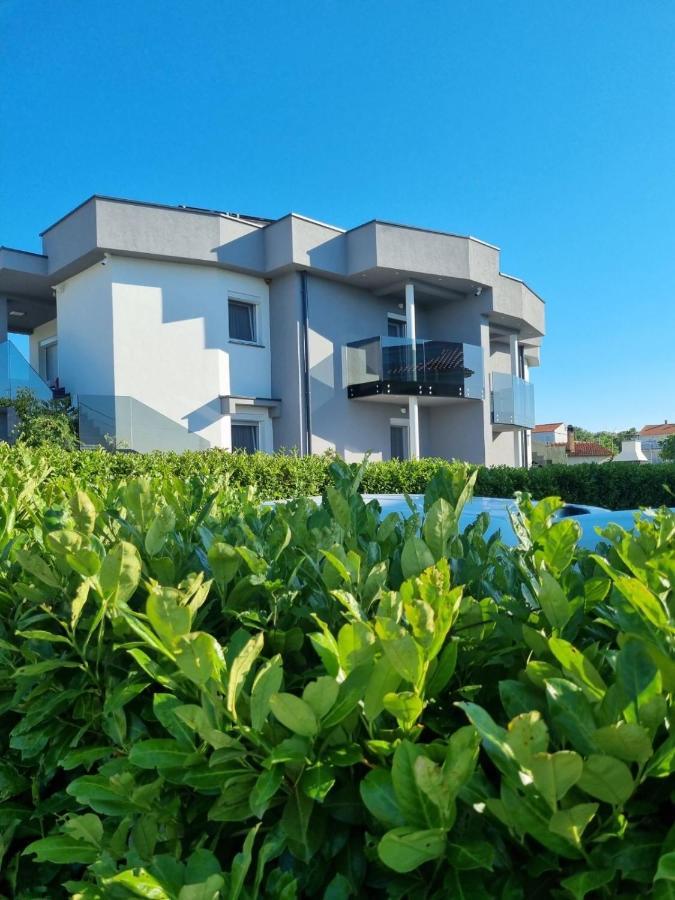 Apartman Paola Vrh  Exteriör bild